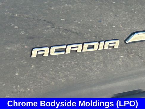 Used 2019 GMC Acadia SLT image 18