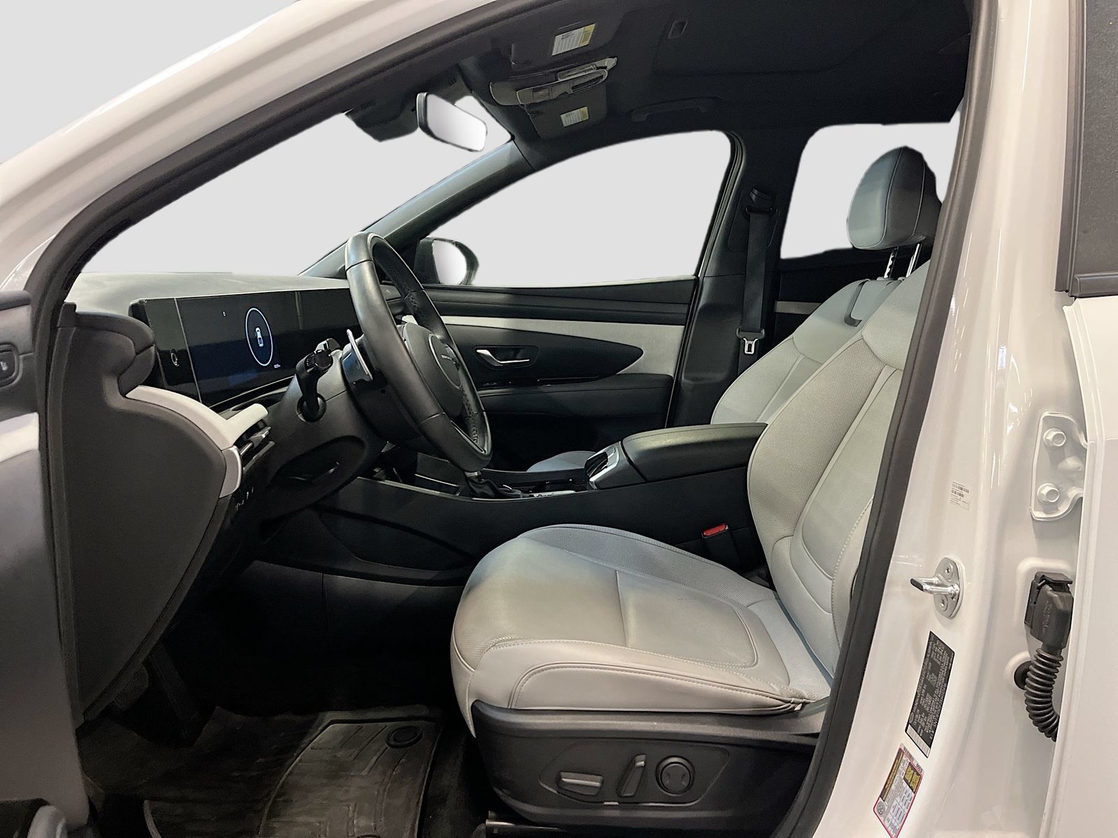 Used 2025 Hyundai Santa Cruz Limited AWD/4WD image 22