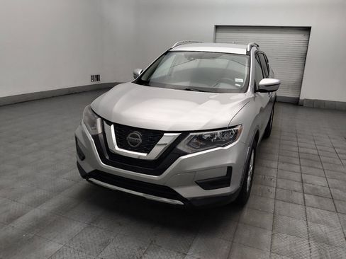 Used 2020 Nissan Rogue SV FWD image 15