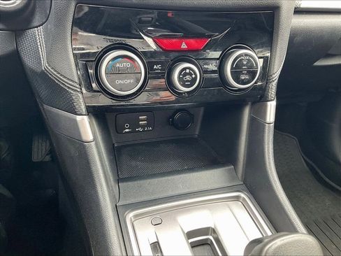 Used 2023 Subaru Forester Premium AWD/4WD image 25