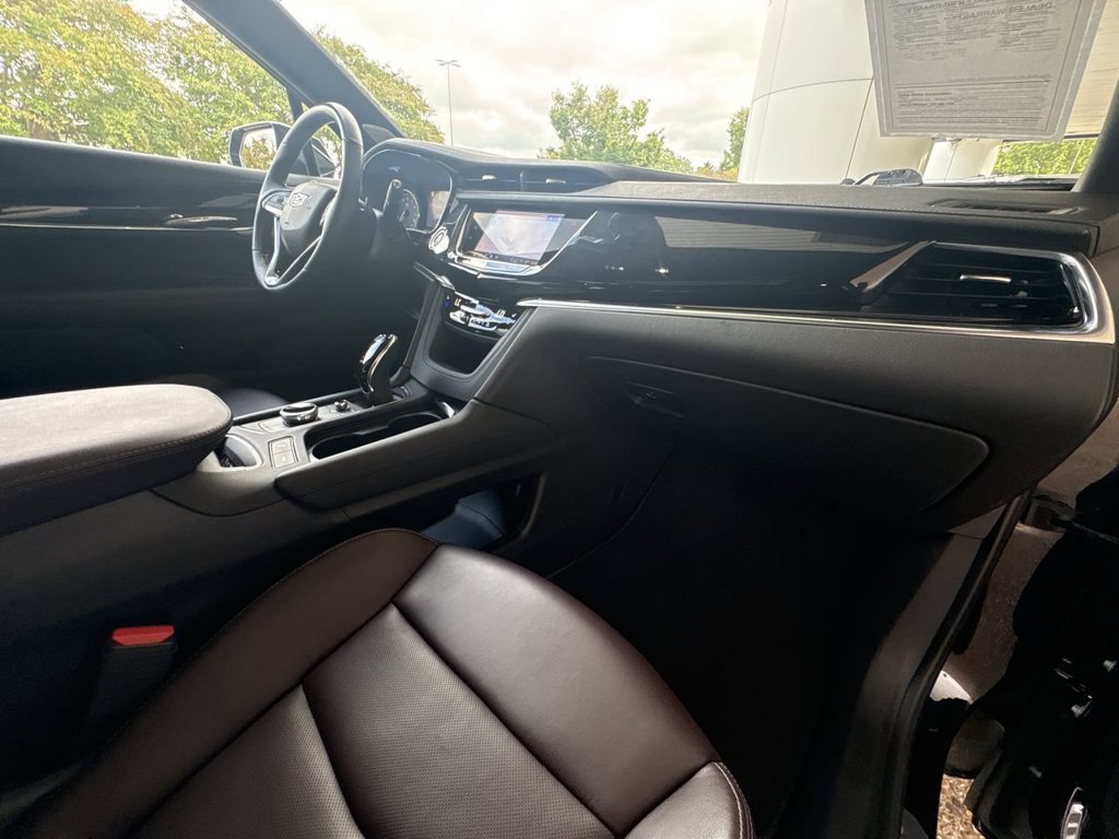 Certified 2023 Cadillac XT6 Premium Luxury w/ Technology Package FWD image 30