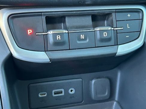 Used 2023 GMC Terrain SLE image 15