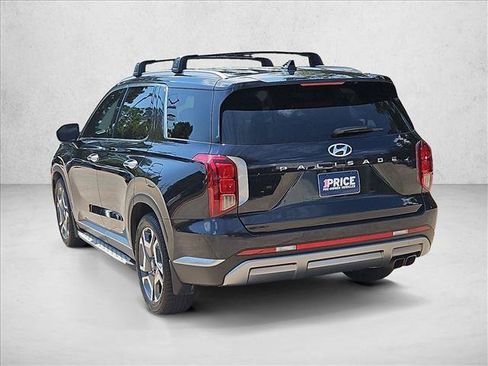 Used 2023 Hyundai Palisade SEL w/ Premium Package FWD image 8