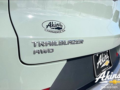Used 2025 Chevrolet TrailBlazer LT image 18