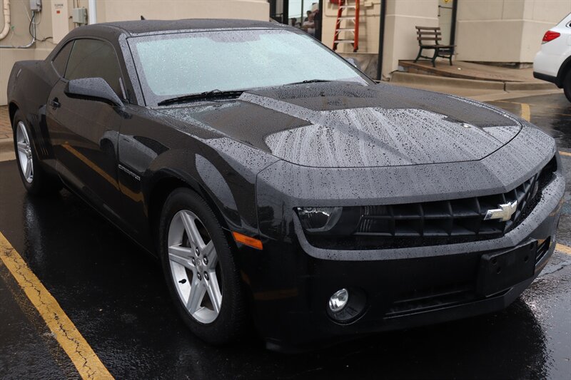 Used 2011 Chevrolet Camaro LT RWD image 1