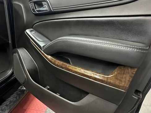 Used 2019 Chevrolet Tahoe LS RWD image 29