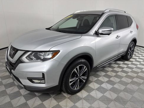 Used 2018 Nissan Rogue SL image 9