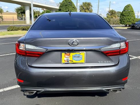 Used 2018 Lexus ES 350 w/ Ultra Luxury Package image 12