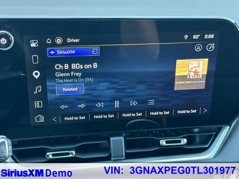 Used 2026 Chevrolet Equinox LT AWD/4WD image 29