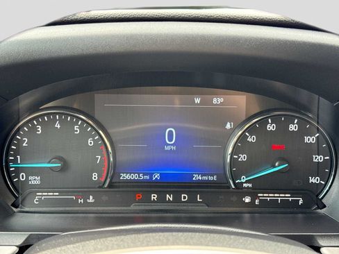 Used 2023 Ford Explorer XLT AWD/4WD image 34
