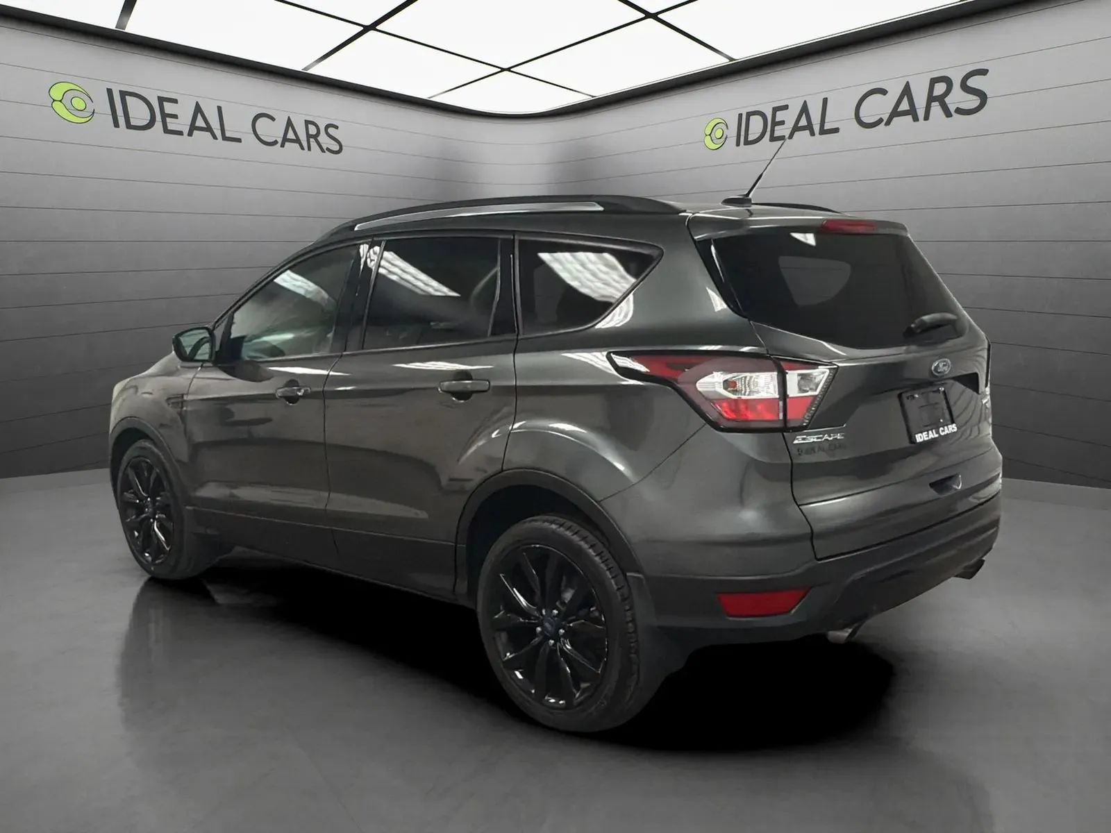 Used 2017 Ford Escape Titanium FWD image 7