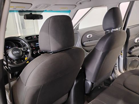 Used 2018 Kia Soul image 13