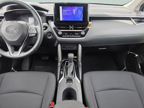Used 2023 Toyota Corolla Cross LE FWD image 25