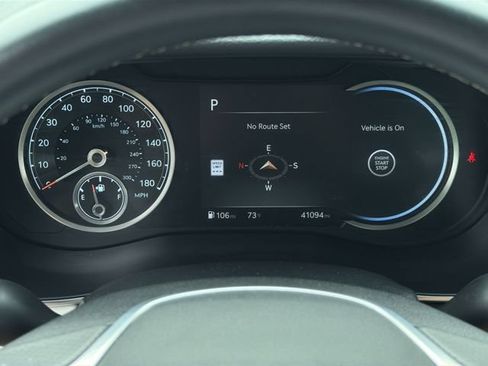 Used 2025 Genesis G70 2.5T RWD image 23