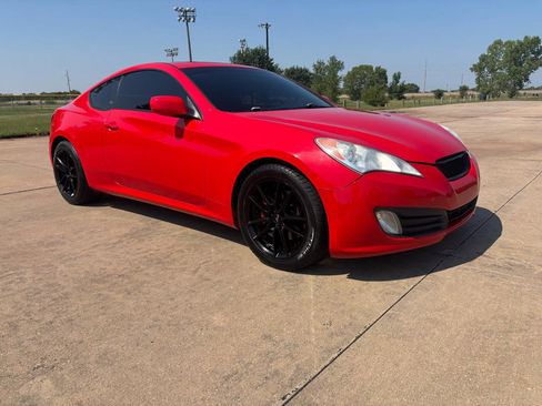 Used 2011 Hyundai Genesis 2.0T image 25