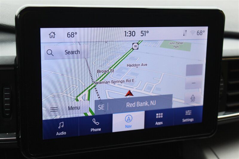 Used 2023 Ford Explorer XLT w/ Equipment Group 202A AWD/4WD image 9