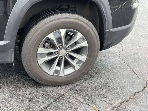 Used 2025 Chevrolet Equinox LT w/ Safety and Technology Package FWD image 13
