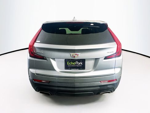 Used 2023 Cadillac XT4 Luxury w/ Cold Weather Package FWD image 7