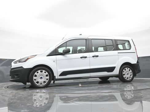 Used 2022 Ford Transit Connect XL image 41