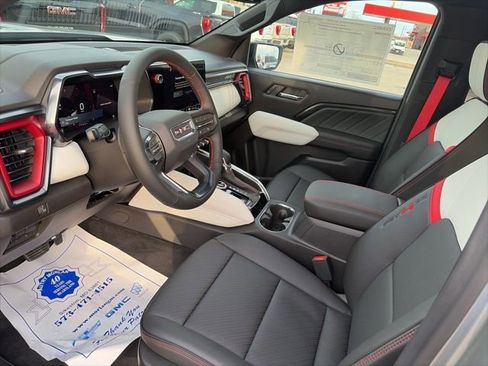 New 2026 GMC Canyon AT4X image 17