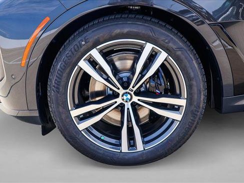 New 2027 BMW X7 xDrive40i w/ M Sport Package AWD/4WD image 9