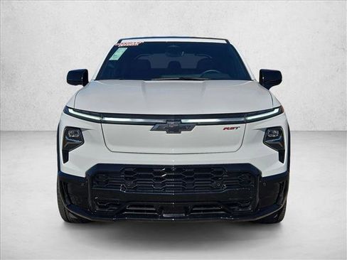 New 2024 Chevrolet Silverado EV RST image 6