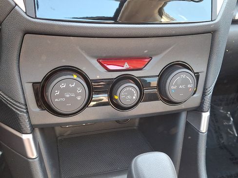 Used 2023 Subaru Forester Premium image 15