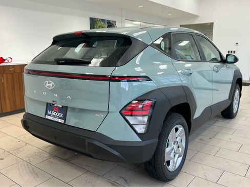 New 2026 Hyundai Kona SE image 8