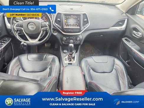 Used 2015 Jeep Cherokee Trailhawk w/ Comfort/Convenience Group AWD/4WD image 11