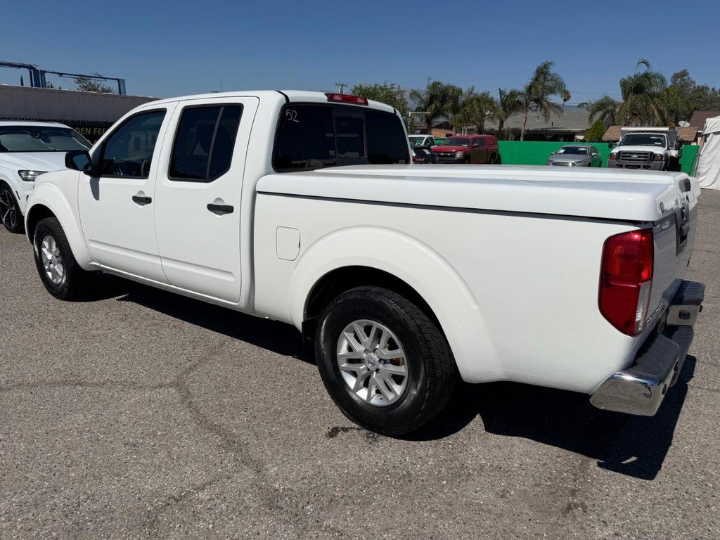 Used 2016 Nissan Frontier SV w/ SV Value Truck Package RWD image 9