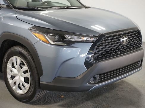 Used 2024 Toyota Corolla Cross L image 4