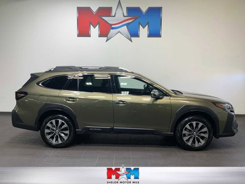 Used 2025 Subaru Outback Touring XT image 1