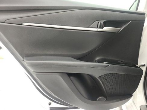 Certified 2025 Toyota Camry SE w/ Convenience Package image 9