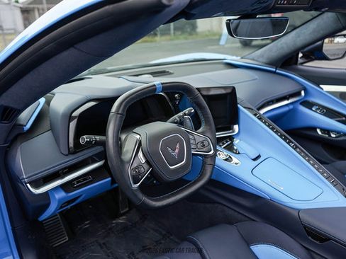 Used 2021 Chevrolet Corvette Stingray Premium Conv w/ Z51 Performance Package RWD image 31