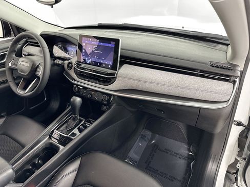 Used 2022 Jeep Compass Latitude image 26