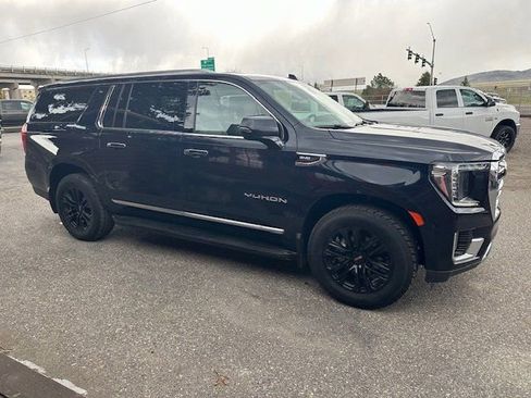 Used 2022 GMC Yukon XL SLT w/ SLT Premium Package AWD/4WD image 23