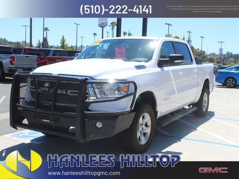 Used 2022 RAM 1500 Big Horn AWD/4WD image 3