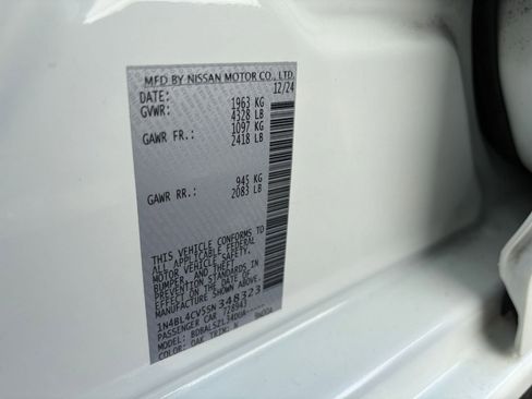 Used 2025 Nissan Altima 2.5 SR image 25