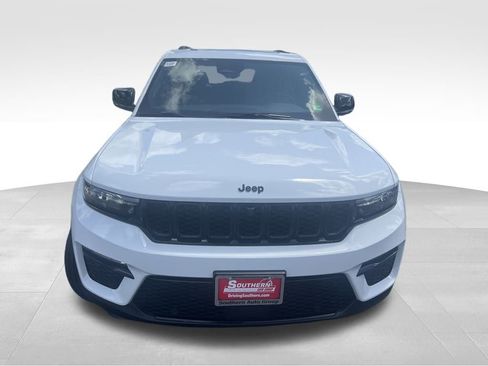 New 2025 Jeep Grand Cherokee Limited w/ Luxury Tech Group II image 19