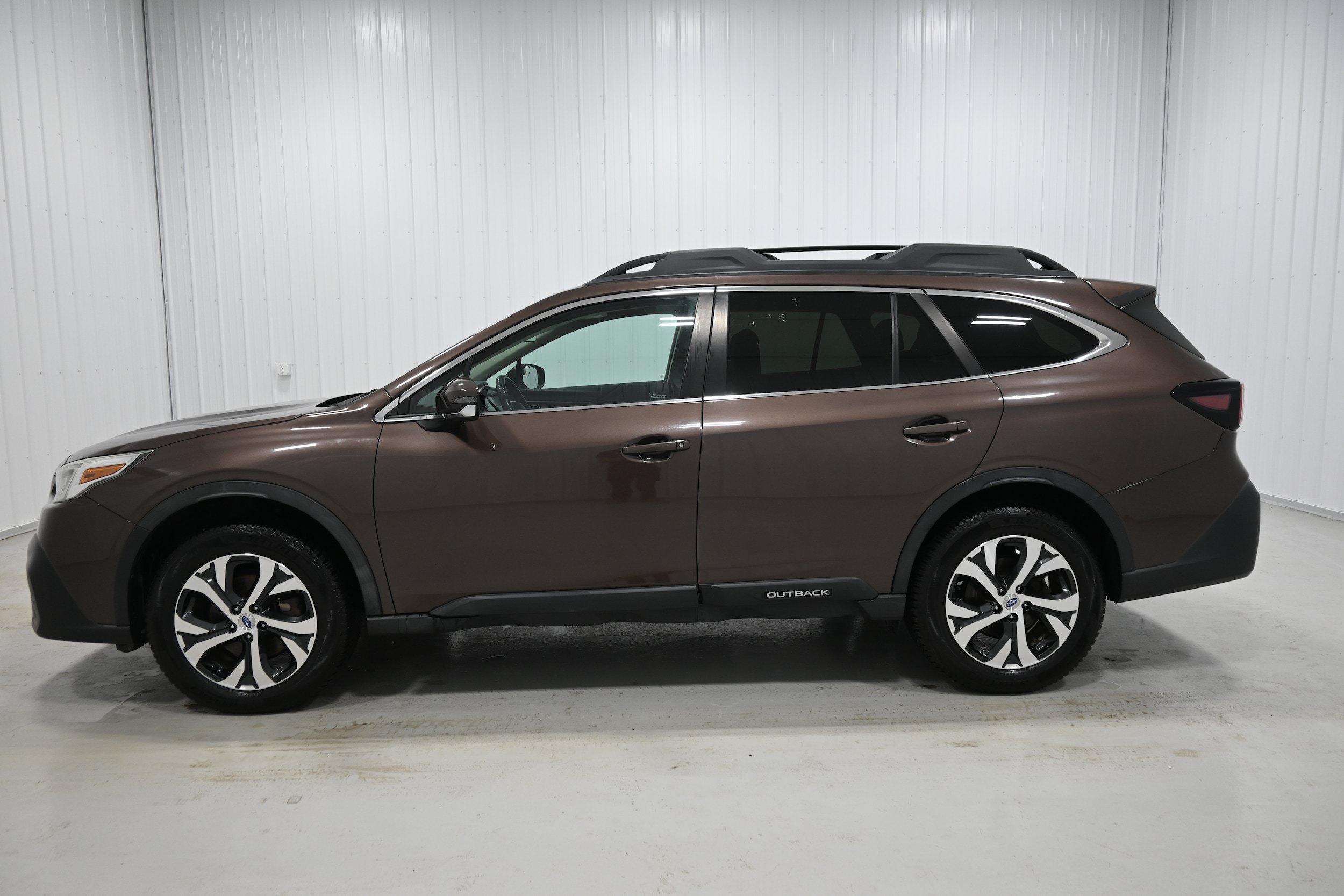 Used 2020 Subaru Outback Limited AWD/4WD image 27