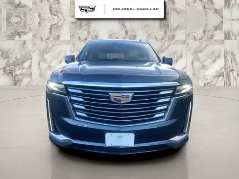 Used 2021 Cadillac Escalade ESV Premium Luxury Platinum image 2