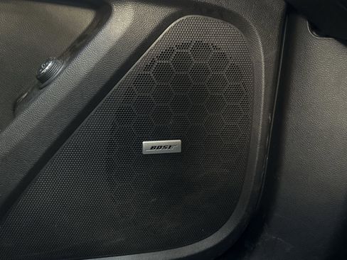 Used 2019 Chevrolet Traverse LT w/ LT Premium Package image 17