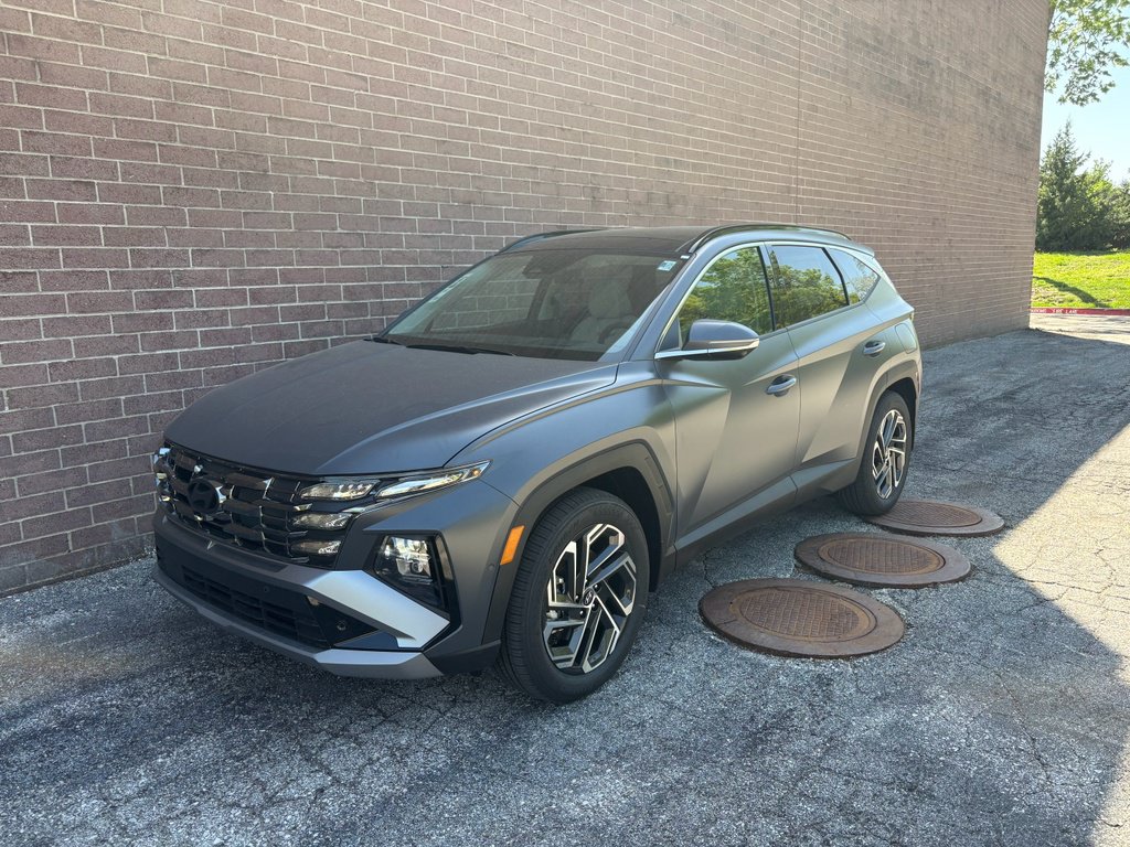 New 2026 Hyundai Tucson Limited AWD/4WD image 1