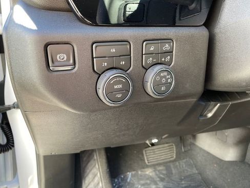 New 2026 Chevrolet Silverado 3500 LT image 22