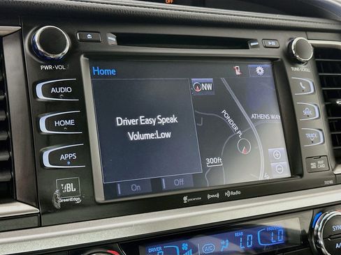 Used 2018 Toyota Highlander Limited Platinum AWD/4WD image 21