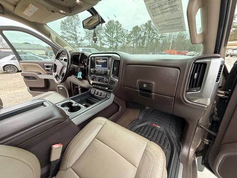 Used 2015 Chevrolet Silverado 2500 LTZ w/ Duramax Plus Package image 16