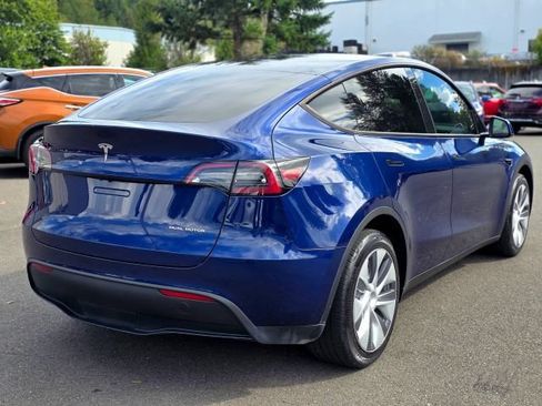 Used 2023 Tesla Model Y Long Range AWD/4WD image 10