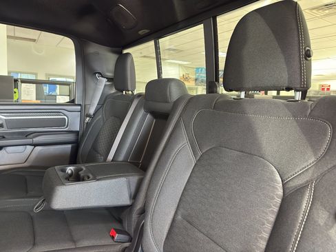 New 2026 RAM 1500 Big Horn AWD/4WD image 32
