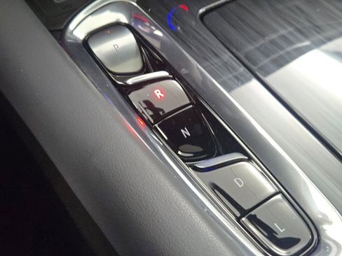 Used 2023 Buick Enclave Essence w/ Experience Buick Package image 35