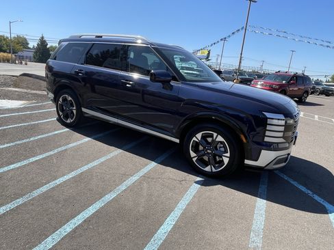 Certified 2026 Hyundai Palisade Limited AWD/4WD image 7